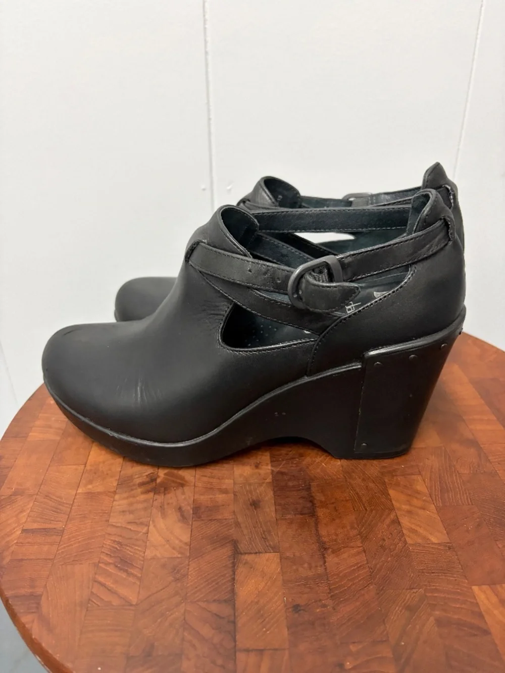 Dansko Women's Black Leather Platform Wedge Clogs Size 38